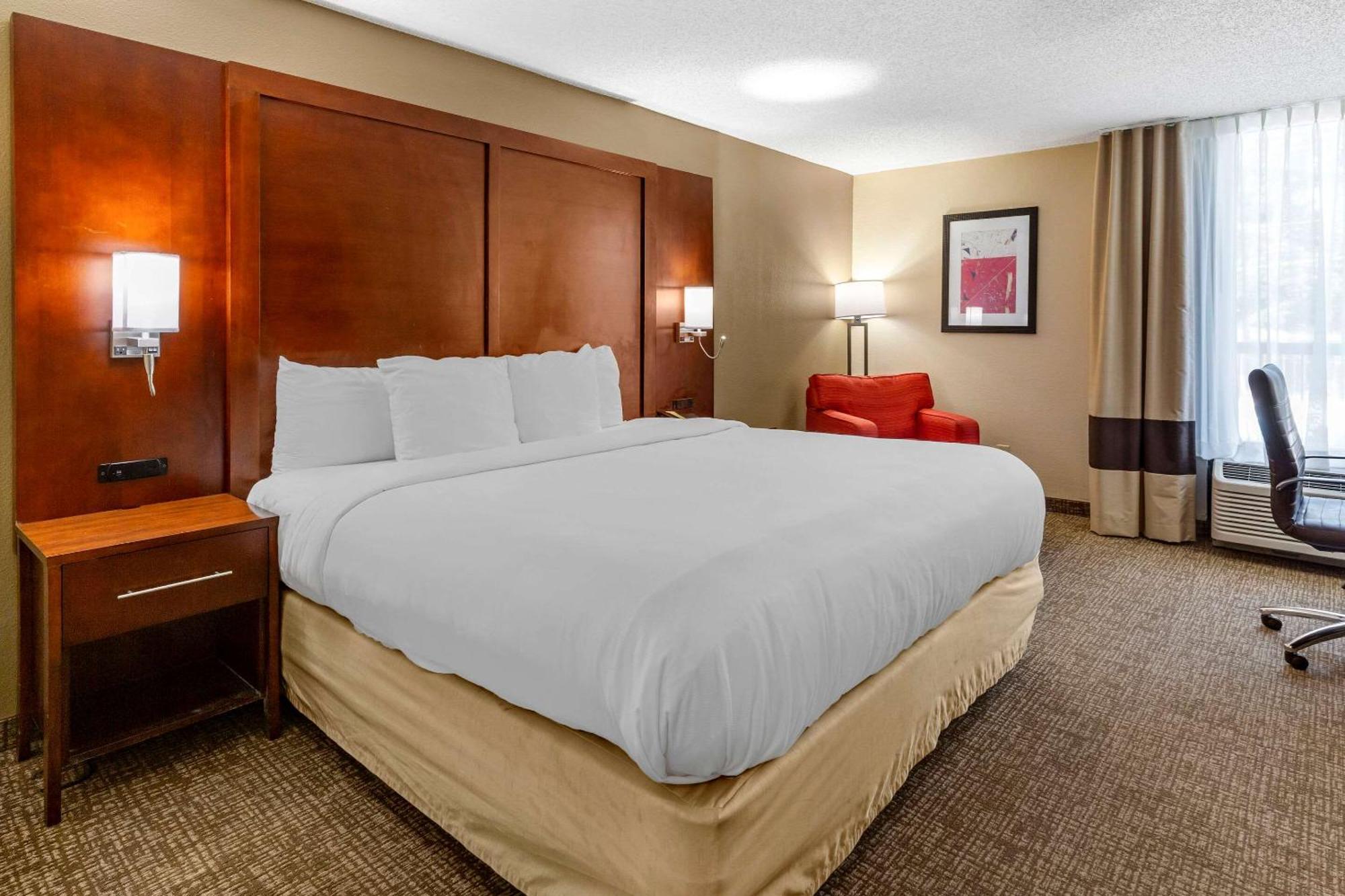 Comfort Hotel 3*
